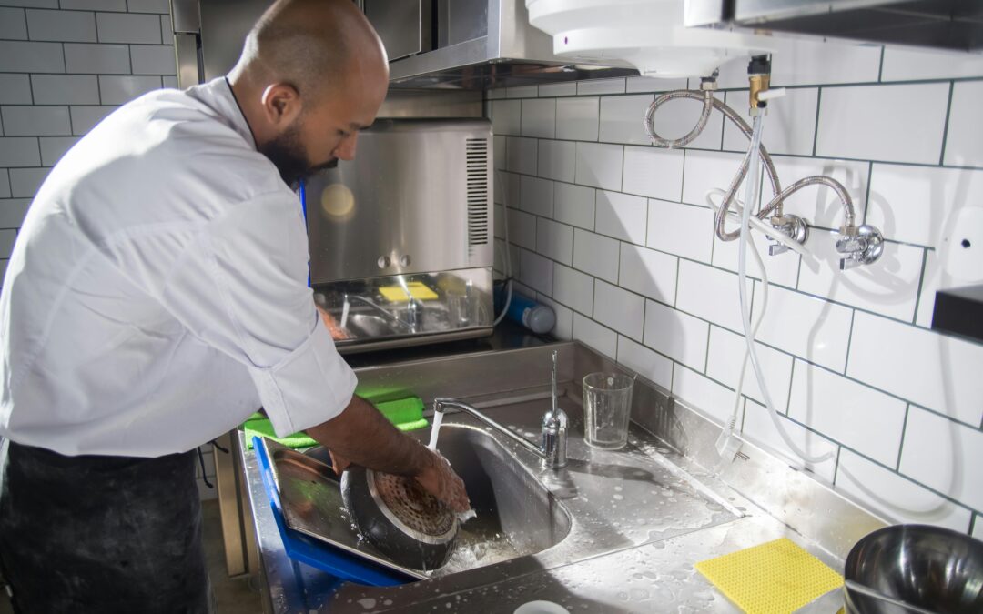 Guida alla Pulizia nei Ristoranti: 3 Passaggi Fondamentali